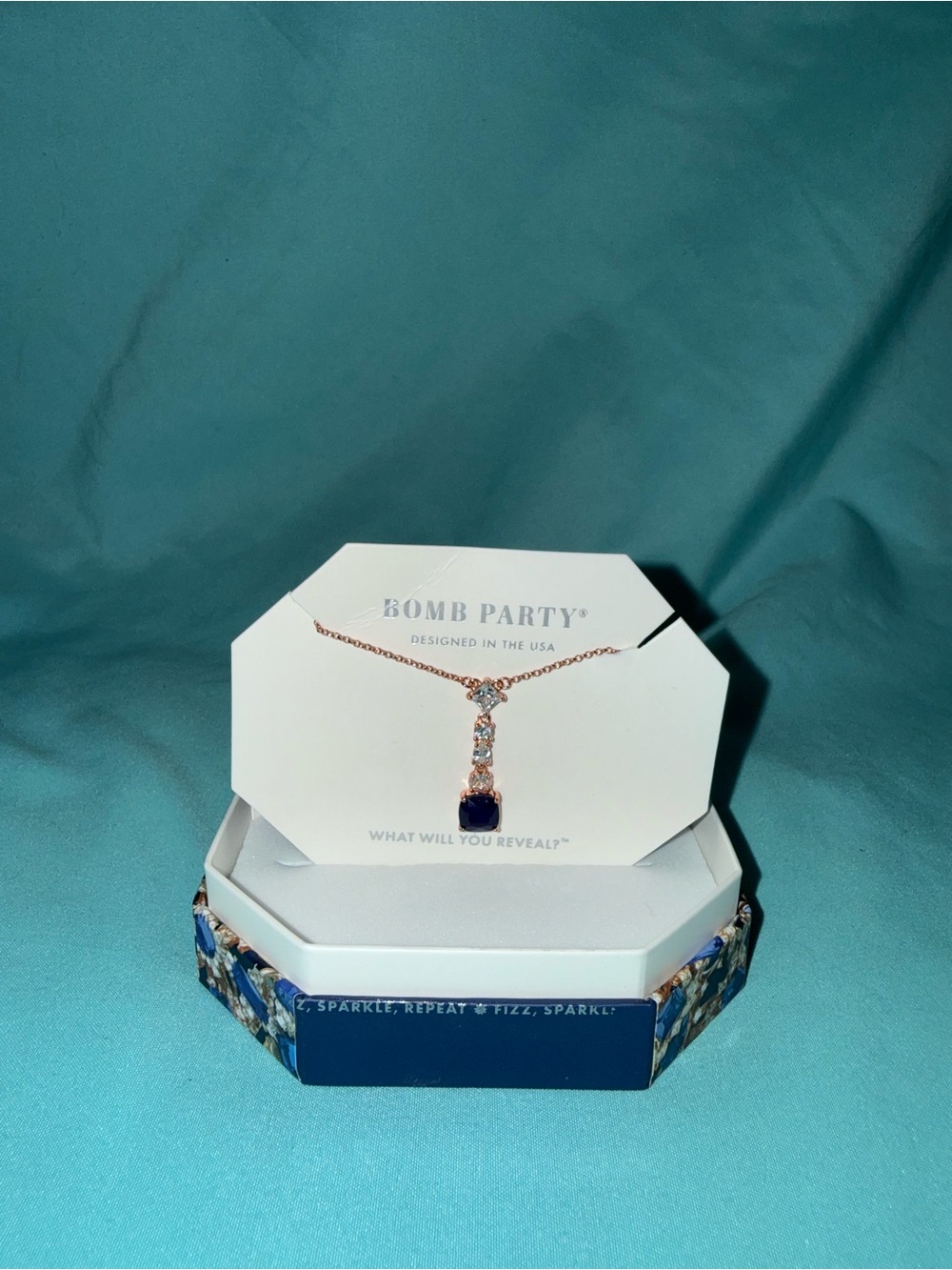 Jewel Me Up Bomb party Necklace